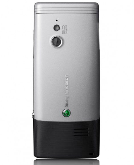 sony_ericsson_elm_back