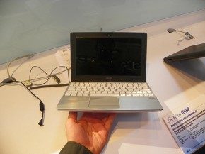 Asus Eee PC 1018P un netbook cu design deosebit
