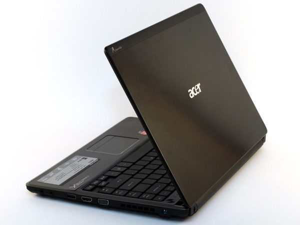 acer-3820tg-4 Acer TimeLineX 3820TG - portabil cu stil