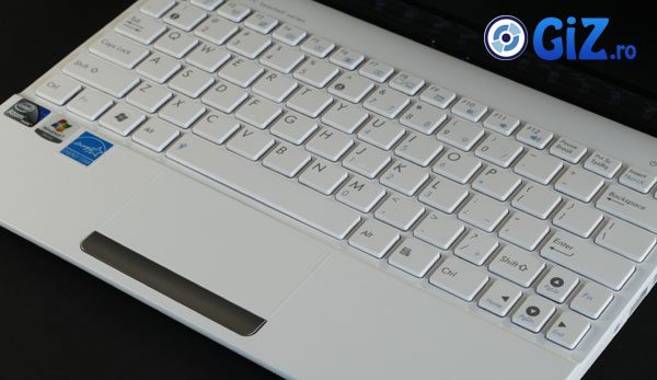asus_1015px_5