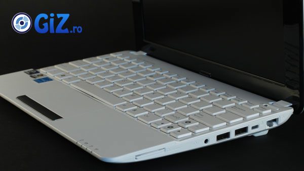 asus_1015px_6