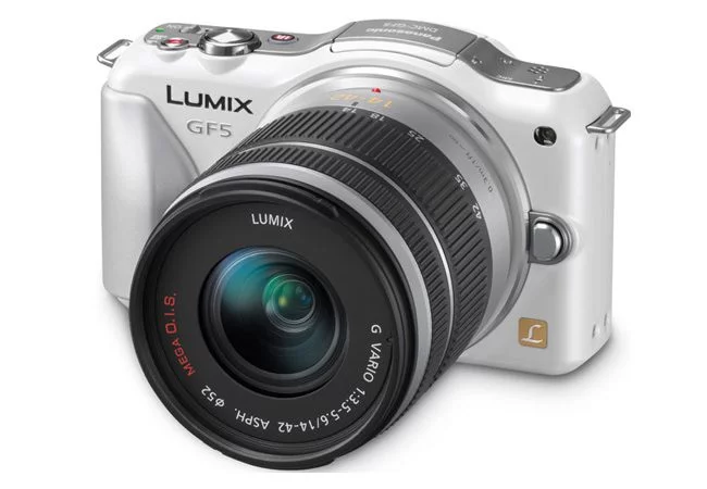 Panasonic are in oferta un mirroless accesibil
