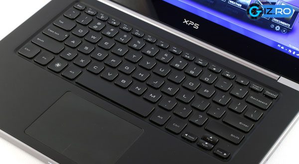 Tastatura si trackpad-ul sunt peste medie