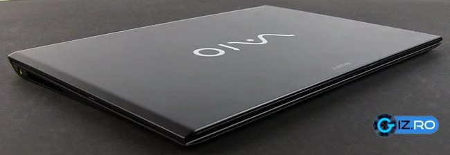 Mi-as fi dorit ca Vaio-ul Pro 13 sa fie ceva mai rigid