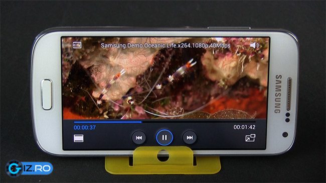 Telefonul poate rula MKV-uri la bitrate foarte mare