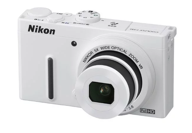 Nikon Coolpix P330, o camera cu design elegant si functie GPS