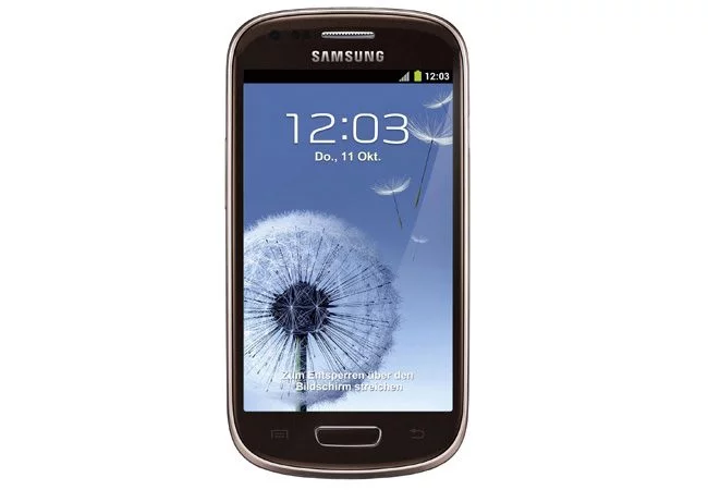 Samsung Galaxy S3 mini a ajuns la un pret accesibil