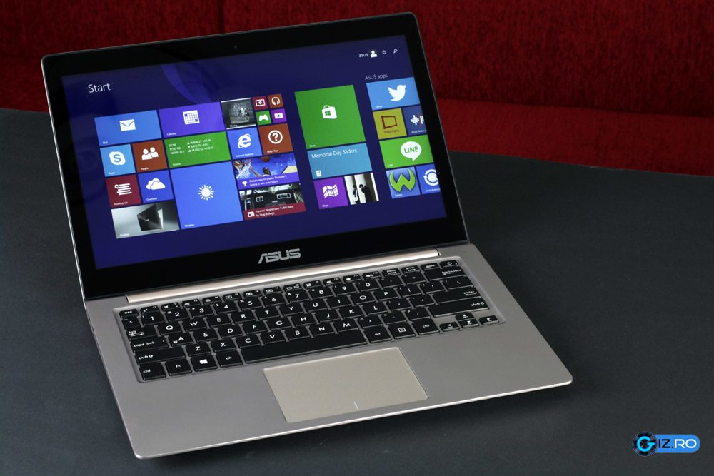 Ecranul lui Zenbook UX303LN este de tip IPS, dar are o rezolutie prea mare