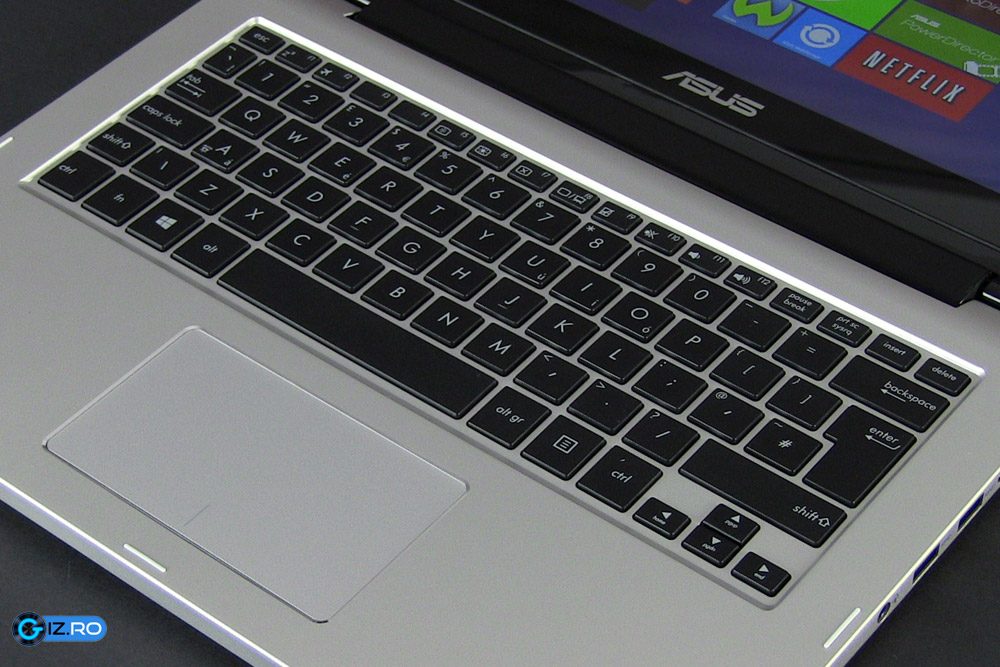 Tastatura lui TP300 este de calitate