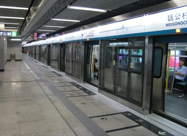 Metrou oprit intr-o statie din Beijing