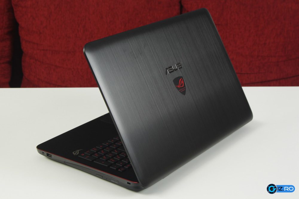 Asus G551JM este un laptop elegant
