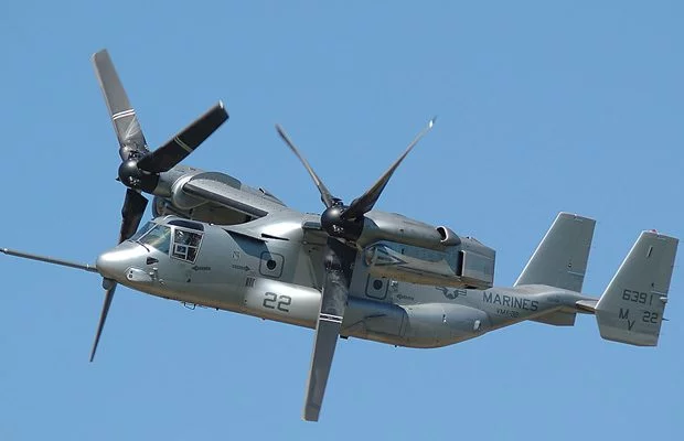 Pentru 16 tone de echipament poti apela la Bell Boeing V-22 Osprey