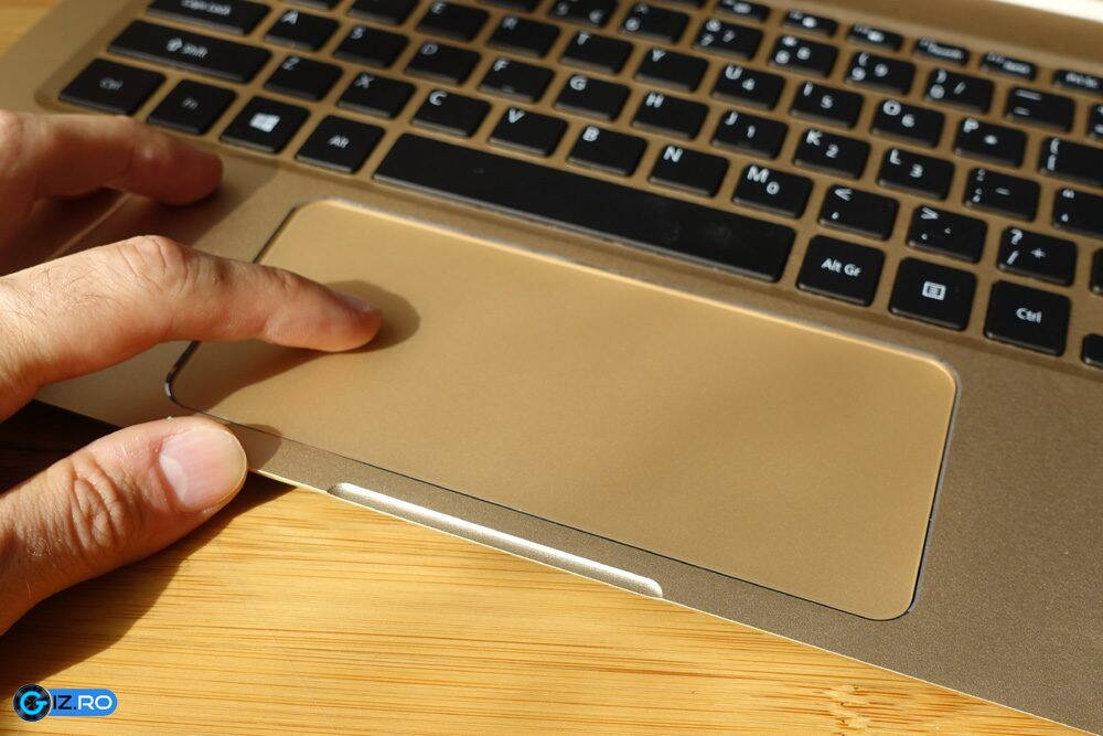 Trackpad-ul lui Acer Swift 7