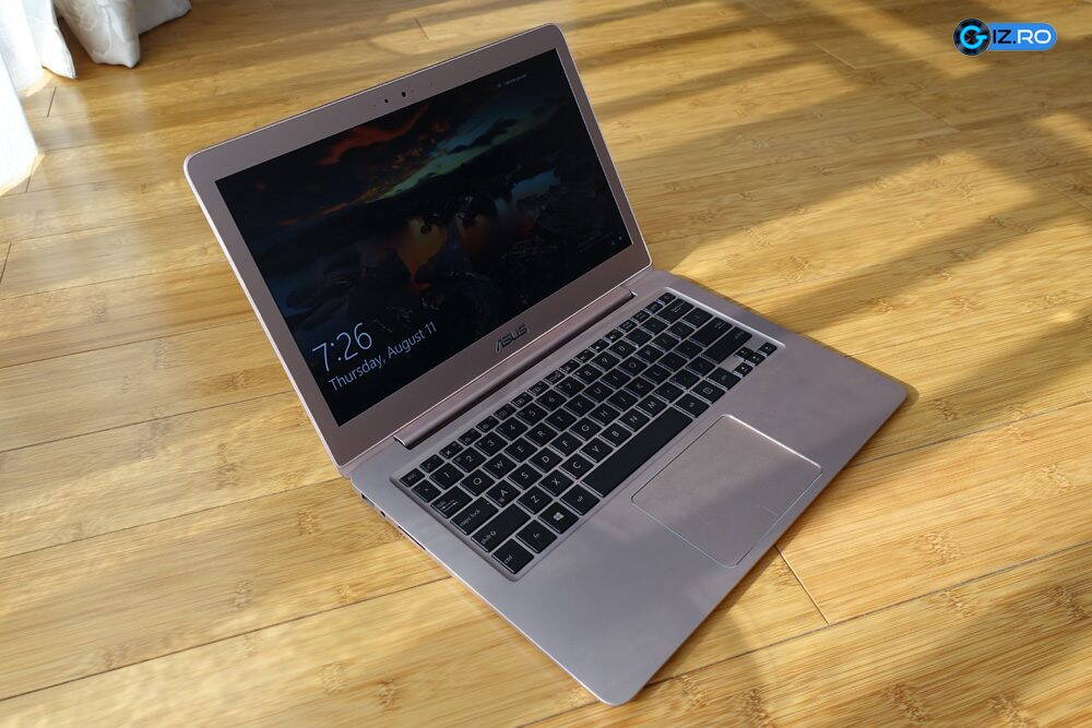 Asus Zenbook UX330UA este un laptop de calitate