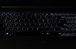ASUS-Vivobook-Pro-N580-keyboard-illumination