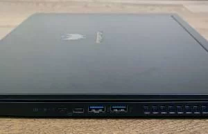 acer-predator-triton-500-edges-right