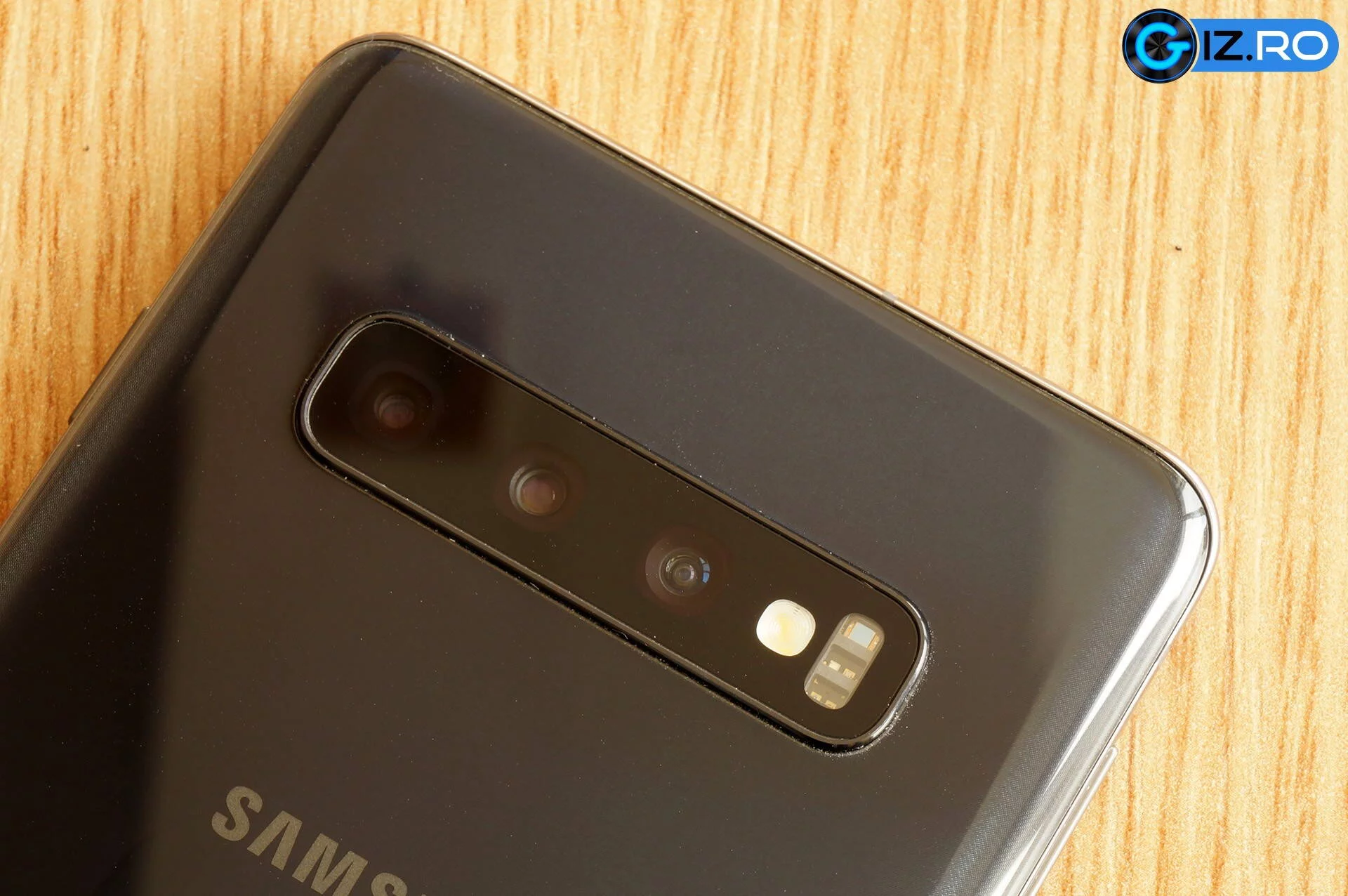 Samsung-Galaxy-S10_05