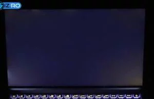 asus-zenbook-s13-ux392-screen-pinching