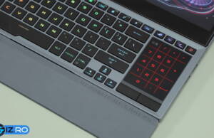 asus-zephyrus-duo-15-keyboard-numpad