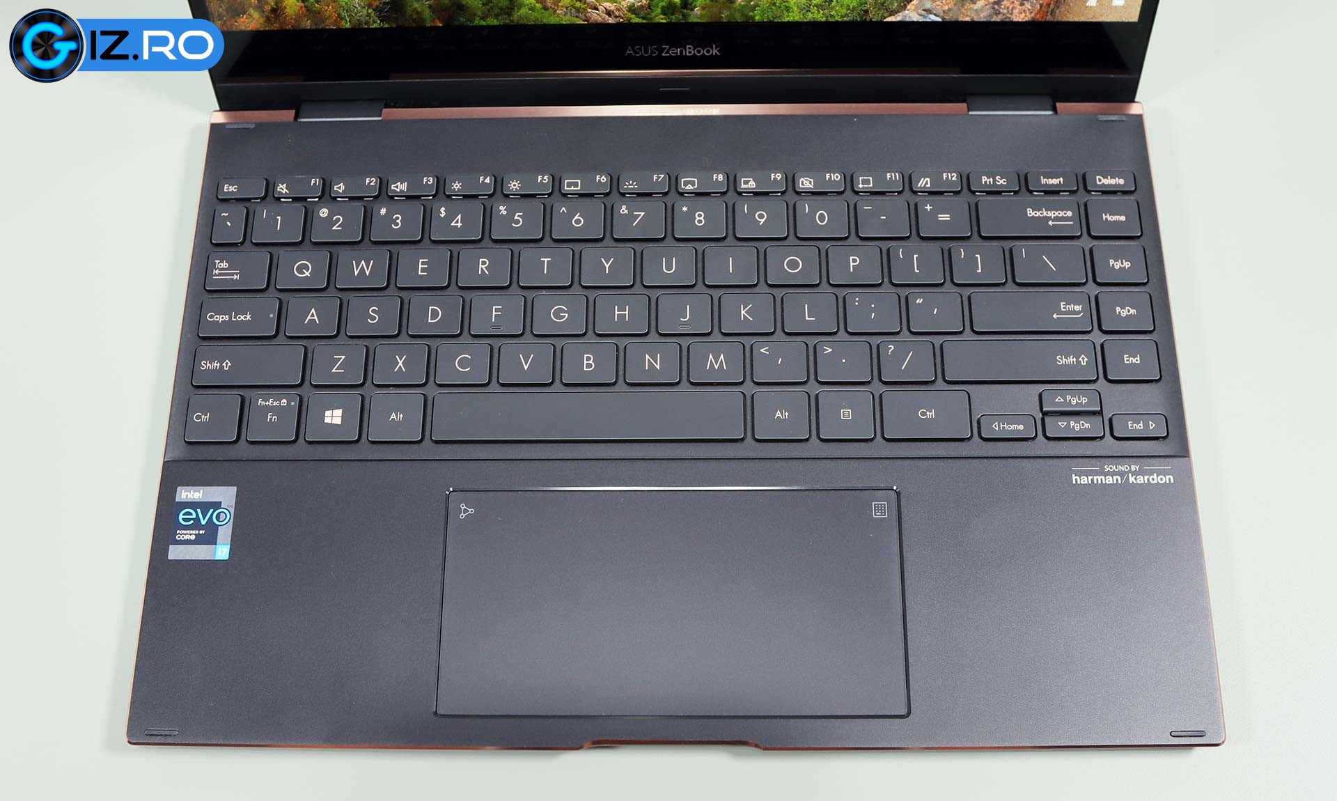 asus-zenbook-ux371-keybpoard-layout