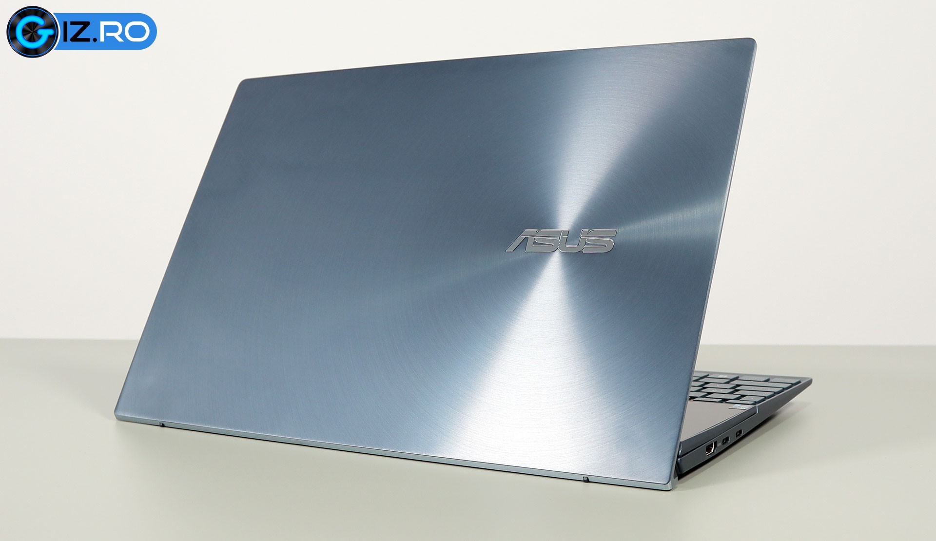 asus-zenbook-duo-14-xterior2