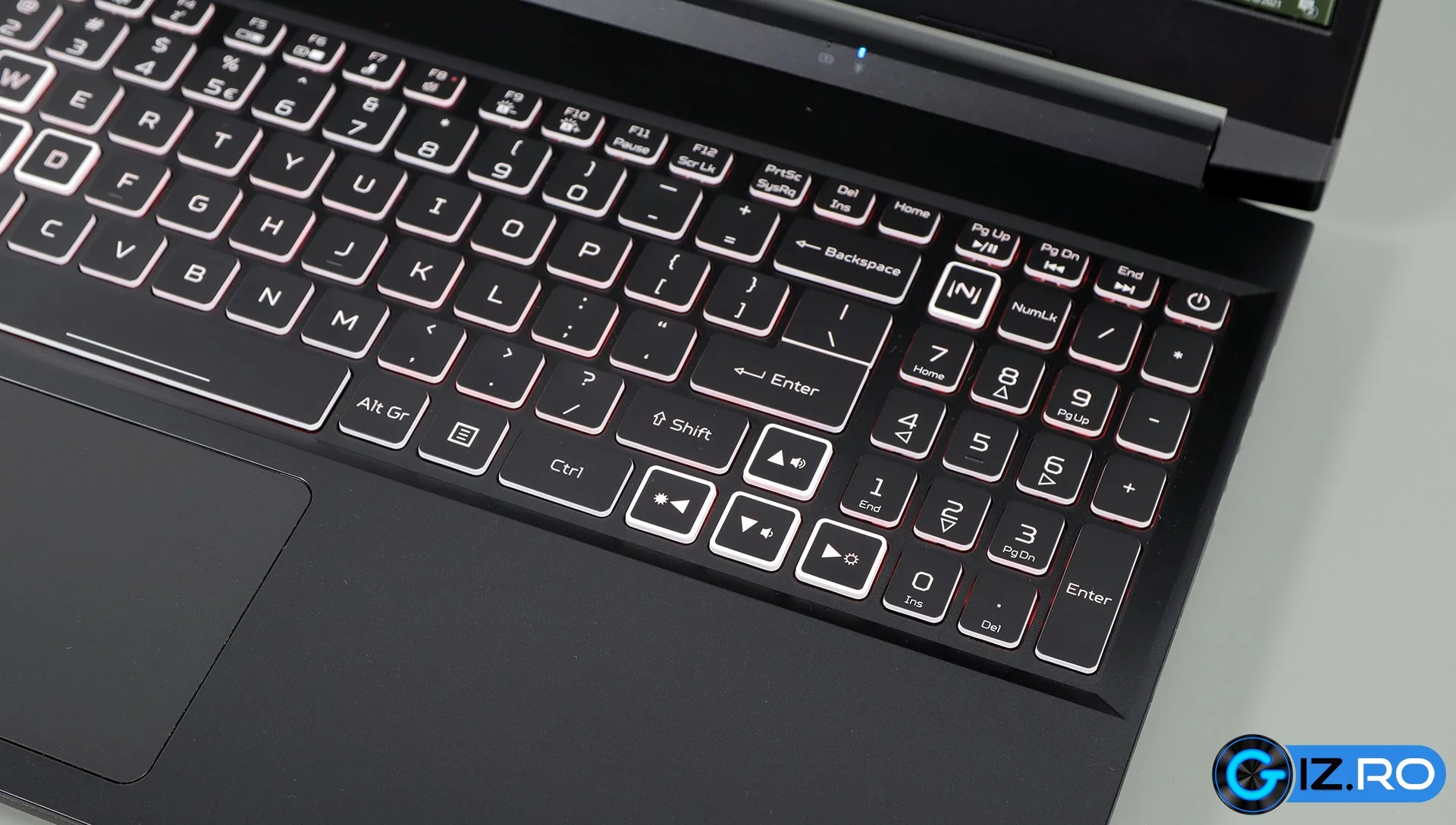 acer-nitro-5-2021-keyboard-arrows-numpad