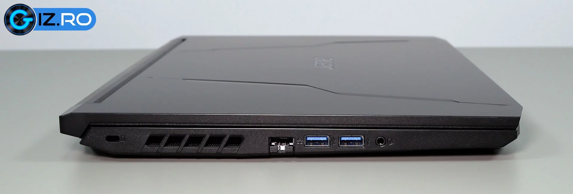 acer-nitro-5-2021-sides-left