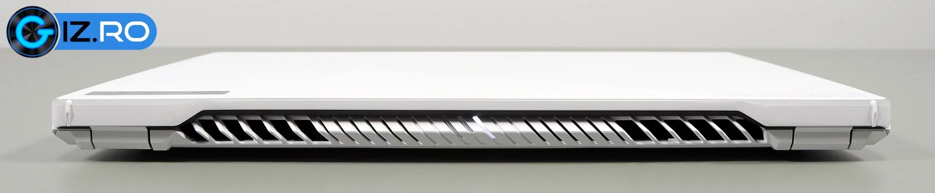 asus-rog-zephyrus-g15-sides-back
