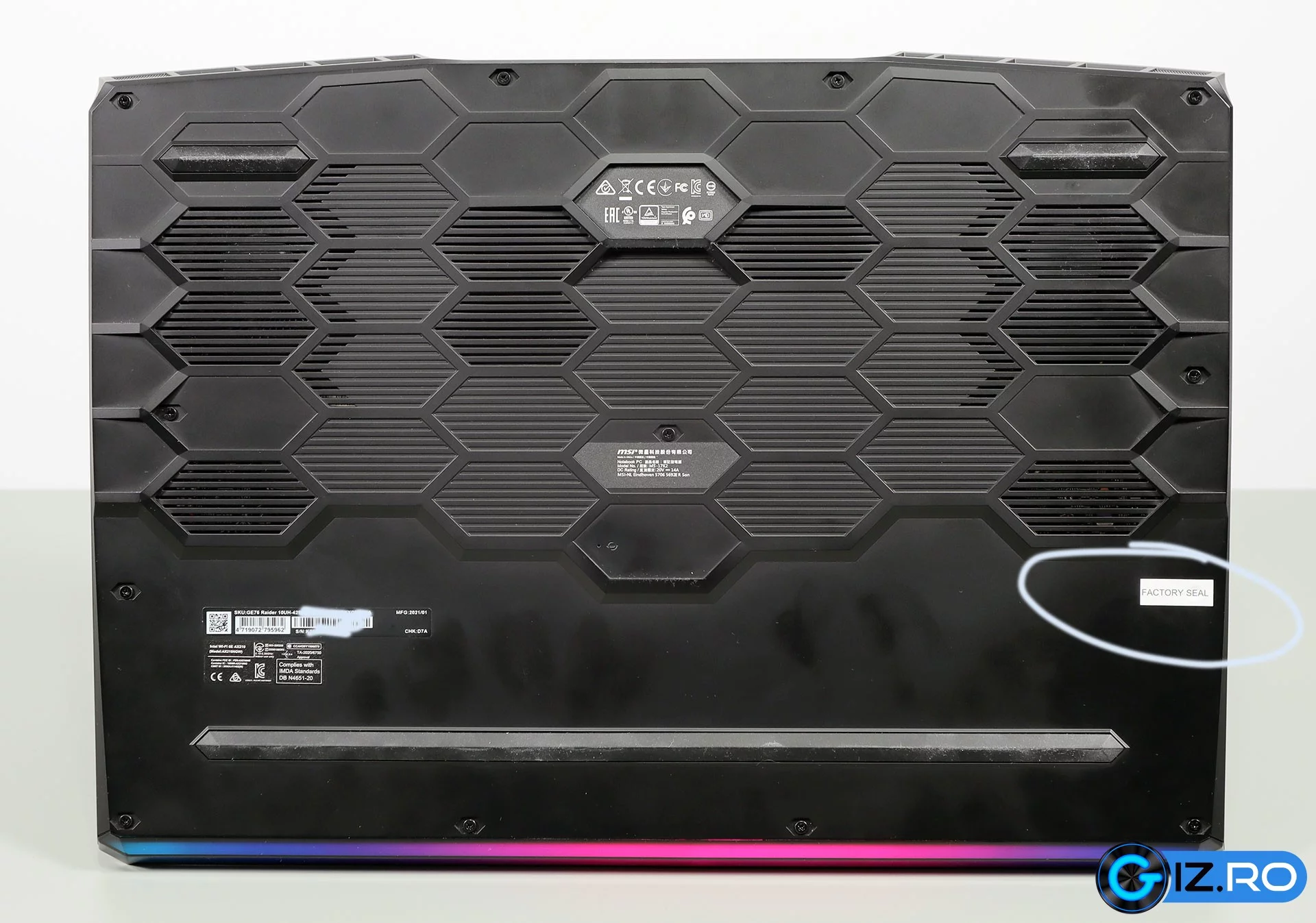 msi-ge76-raider-back
