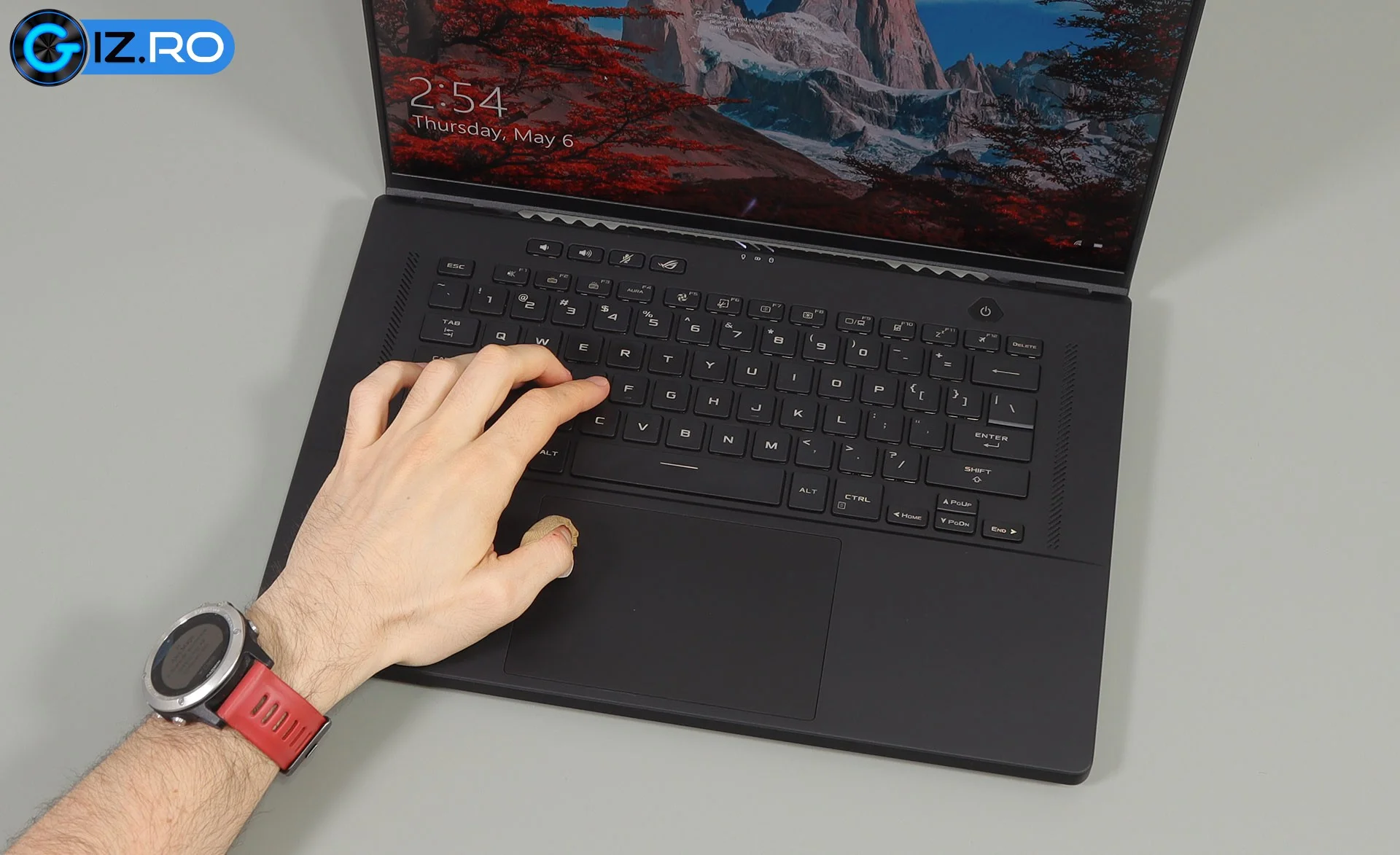 asus rog zephyrus m16 keyboard clickpad