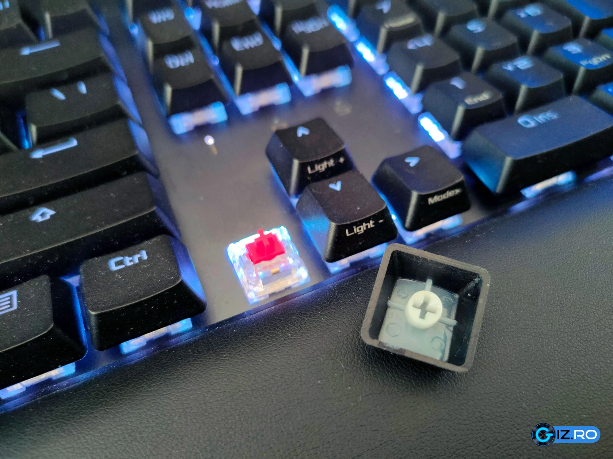 ASUS ROG Strix Flare II Animate switch pbt keycap