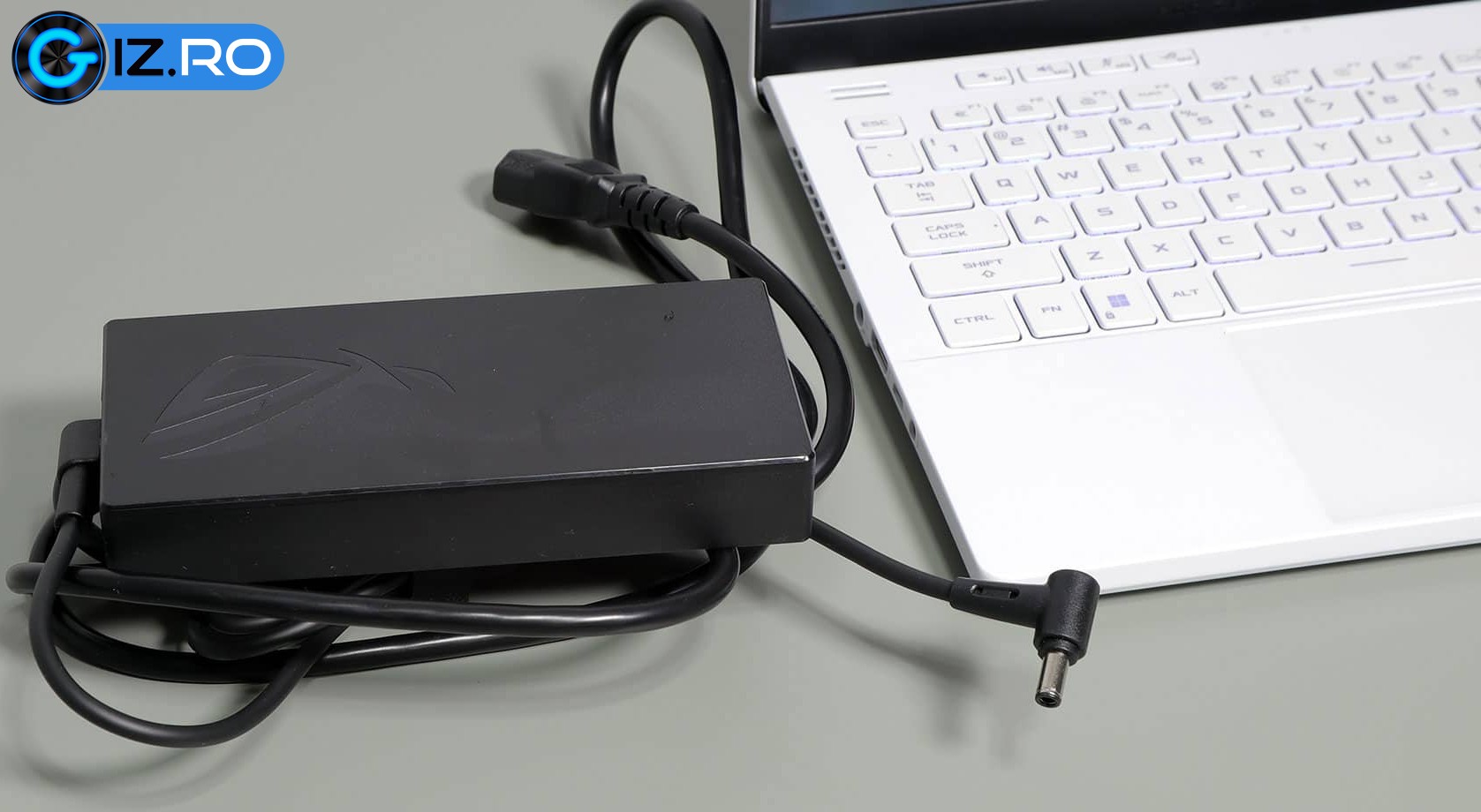 asus rog zephyrus g14 charger 1
