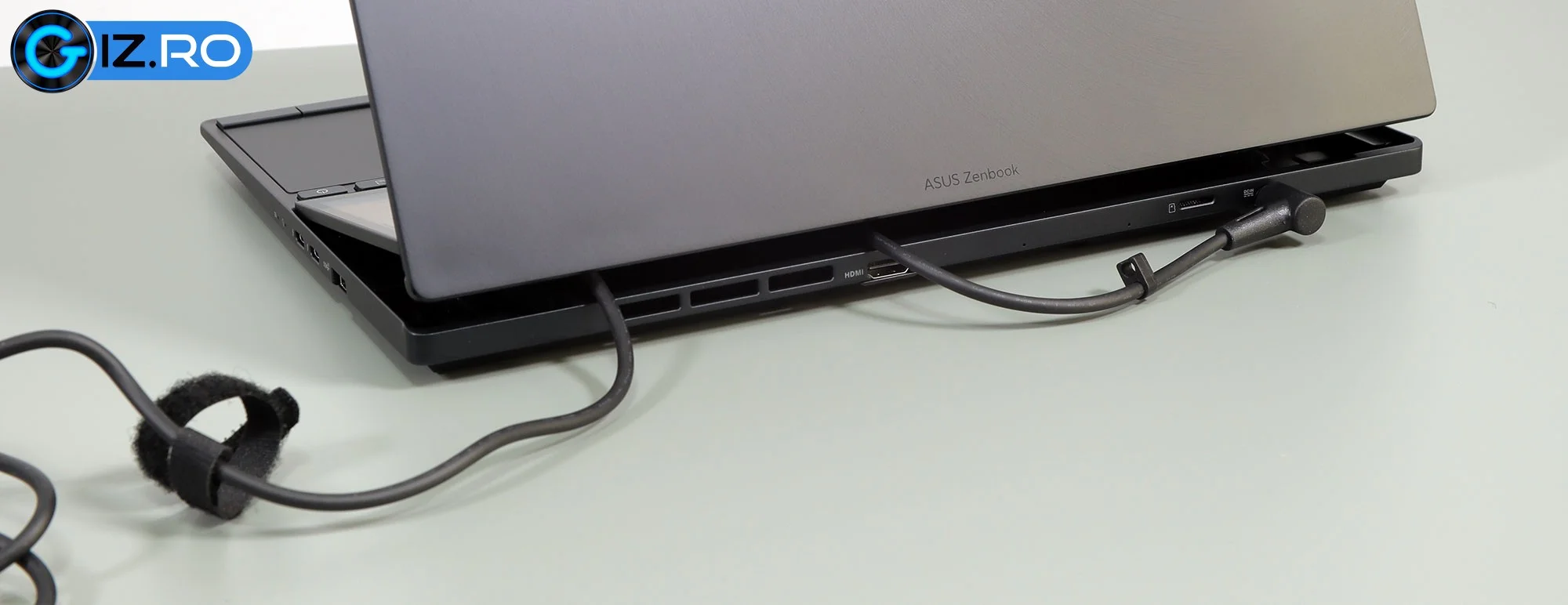 asus zenbook pro 14 duo gap back