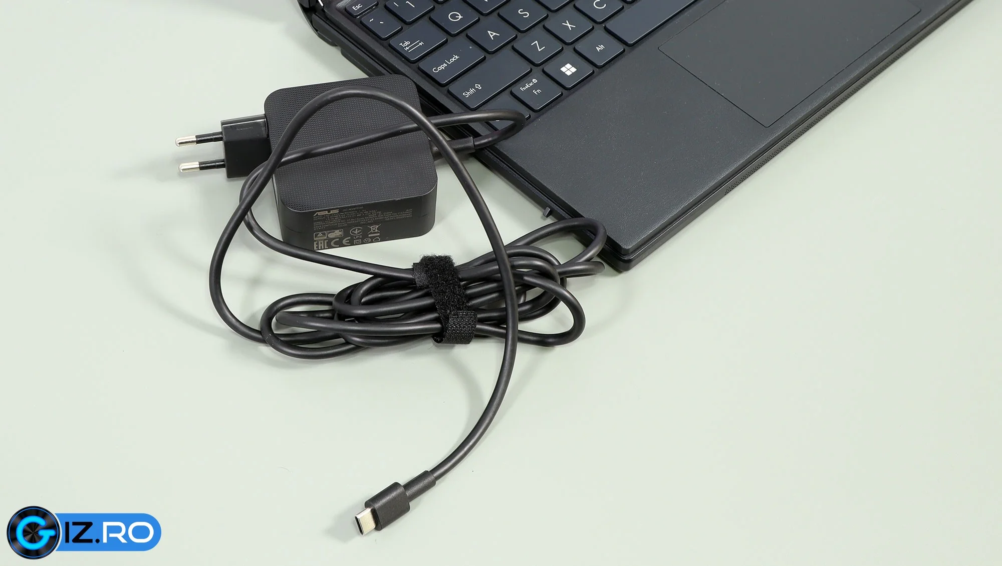 asus zenbook 17 fold charger