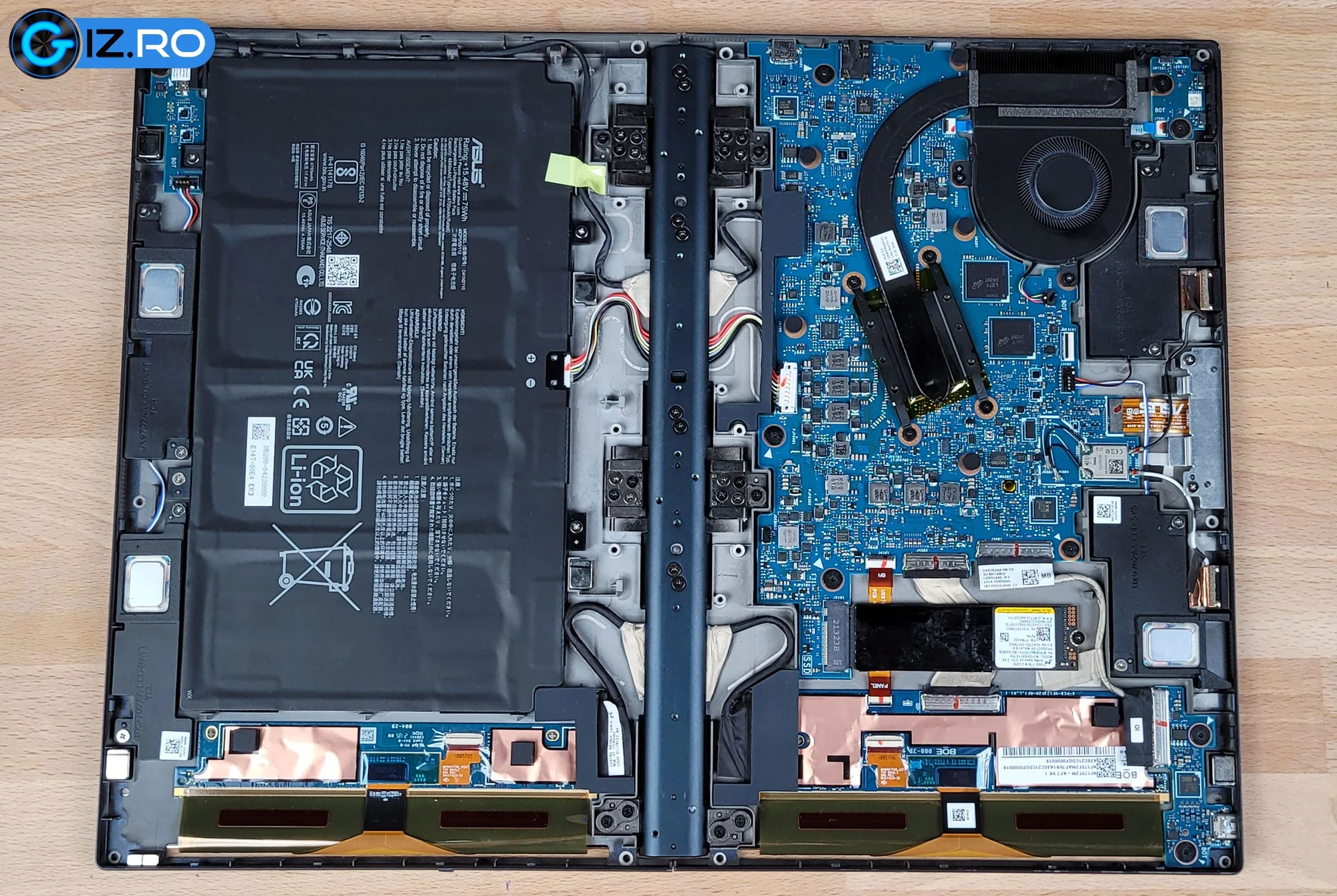asus zenbook 17 fold internals