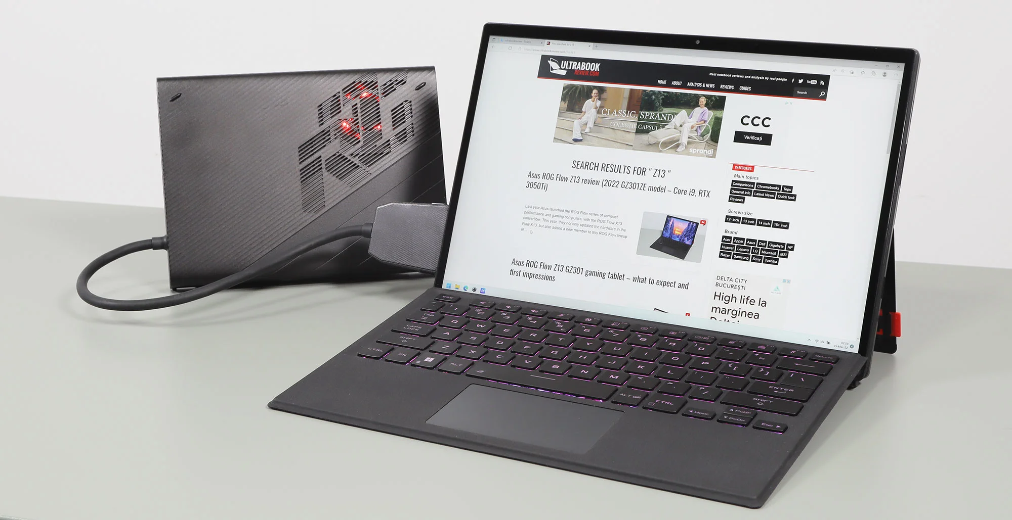Tableta ROG Flow Z13 cu unitatea externă XG mobile