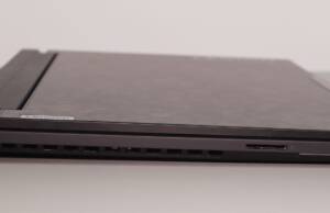 lenovo legion 9i sides left