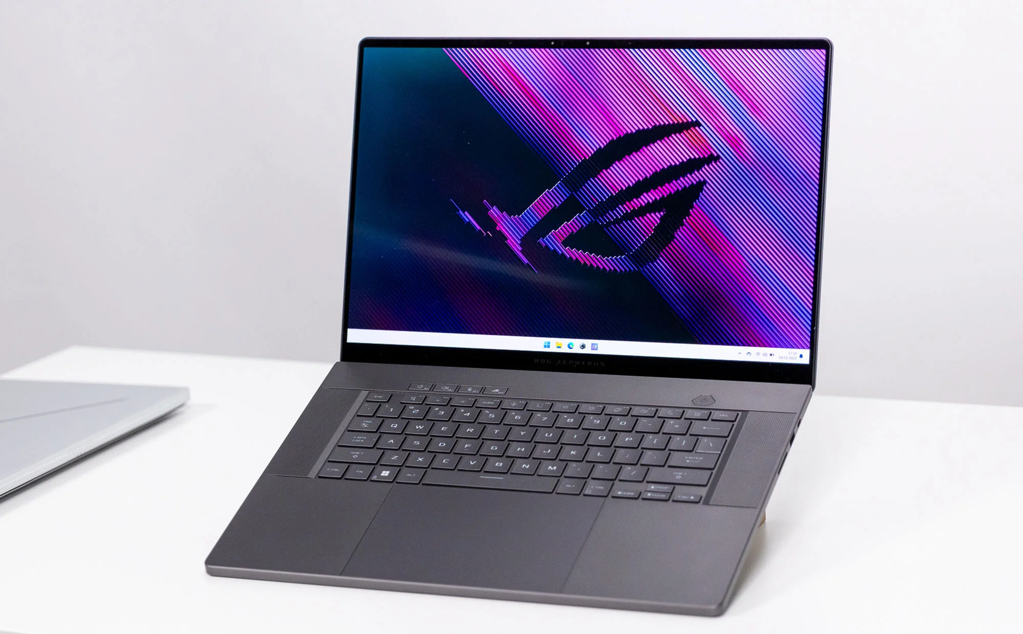 asus rog zephyrus g16 fin asus rog zephyrus g16 fin