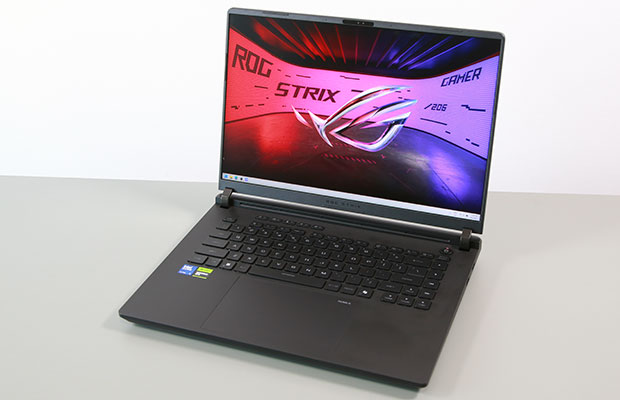 Asus ROG Strix Scar 16 review (generația 2025- Ultra 9 275HX, RTX 5080, mini LED mat)